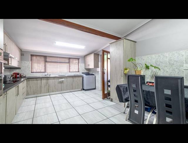 4 BEDROOM HOUSE FOR SALE IN GLENLILY